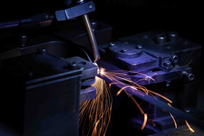Advances in Laser And Electron-Beam Welding Improve Bi-Metal Bandsaw Blade Pe...